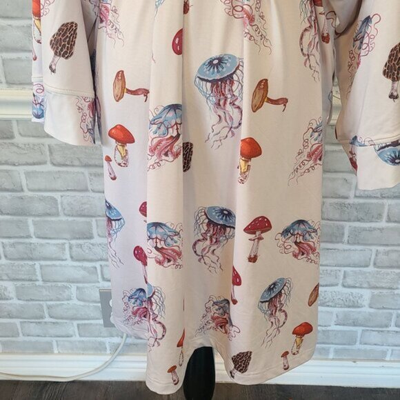 Plover Unisex Luxury Robe Jellyfish Mushroom Psychajellic Print OS Beach Cover - Picture 9 of 9